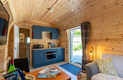 Georgeham Cabina | Luxury glamping pod near Croyde