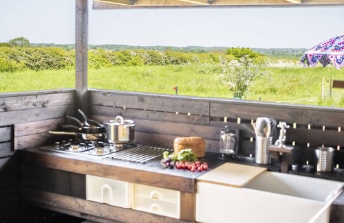 Sudbury Cabaña | Luxury glamping with hot tub - Valley View Yurt