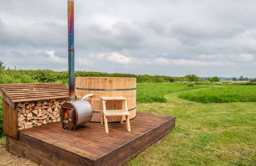 Sudbury Cabaña | Luxury glamping with hot tub - Valley View Yurt