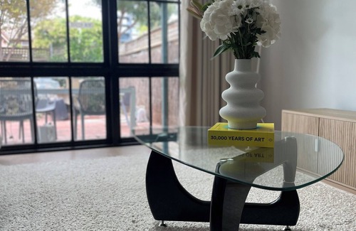 North Adelaide Cabaña | Luxury Heritage Cottage in the Heart of North Adelaide!