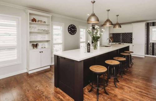 New Plymouth Casa | Luxury Coastal Retreat in New Plymouth