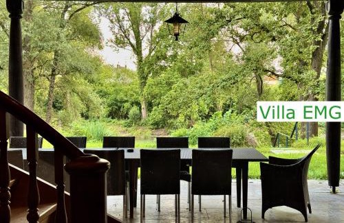 Moosburg Villa | Luxury Holidays Villa EMG Munich with Forest and Lake - Moosburg an der Isar