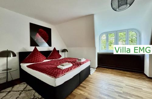 Moosburg Villa | Luxury Holidays Villa EMG Munich with Forest and Lake - Moosburg an der Isar