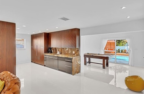 Hollywood Hills Villa | Luxury Hollywood Home, Heated Pool, Casino Nearby