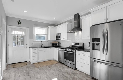 Manasquan Casa | Luxury Home 1 Block from North End Beach!