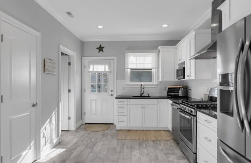 Manasquan Casa | Luxury Home 1 Block from North End Beach!