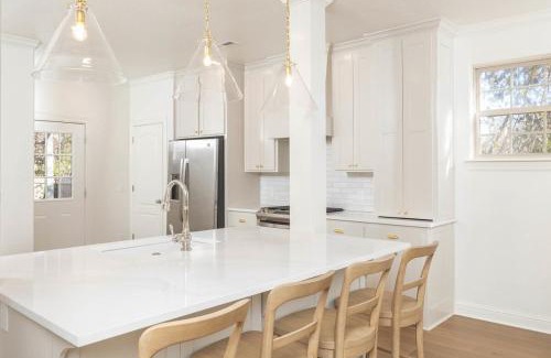 Fayetteville Casa | Luxury Home next to U of A Dickson St & downtown