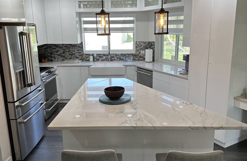 Palm Beach - West Palm Beach Casa | Luxury Home only 3 miles from Rapids Waterpark!