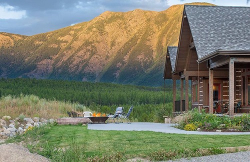 West Glacier Casa | Casa de lujo con increíbles vistas a la montaña de Glacier Park, a 1 milla de la entrada