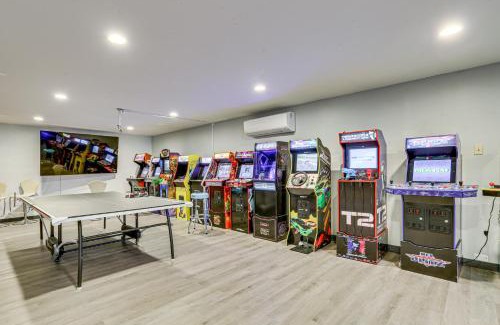 Bushkill Casa | Luxury Home with Game Room, 4 Mi to Bushkill Falls!