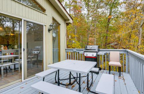 Bushkill Casa | Luxury Home with Game Room, 4 Mi to Bushkill Falls!