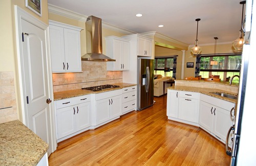 Summerfield Casa | Luxury Home with Office and Man Cave-Ideal for Families, Couples & Market Guests