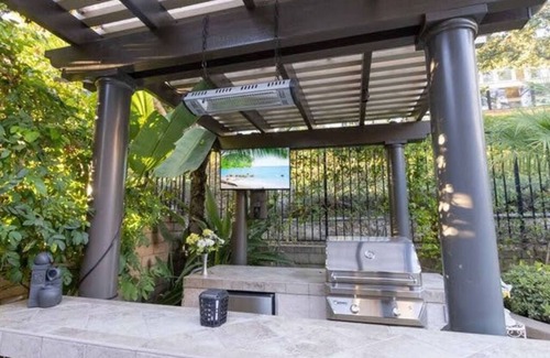 Mission Viejo Casa | Luxury house at a high-end neighborhood