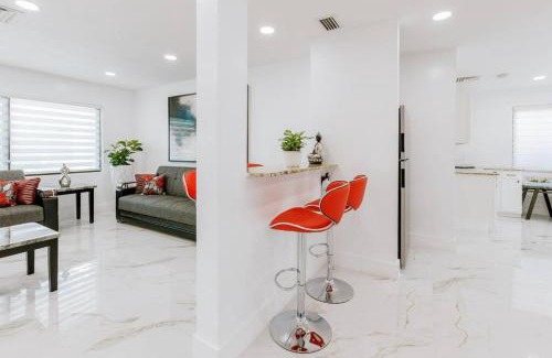 Hillcrest Casa | Luxury House in Hollywood