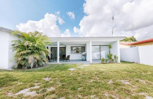 Hillcrest Casa | Luxury House in Hollywood