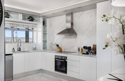 Century City Apartamento | Luxury Knightsbridge Apartment | Breathtaking View
