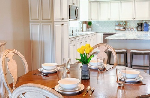 Gravois Mills Casa | Luxury Lakefront 5Bed/4Bath/Dock/Hot Tub/Kayaks/Firepit-Sleeps 13 Great Quiet Cove