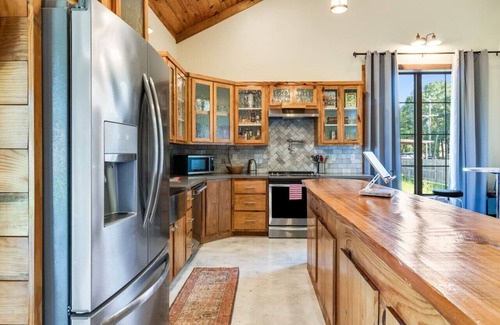 Milton Casa | Luxury Living - Barndominium