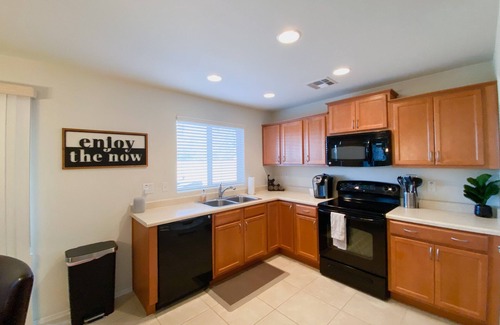Anthem at Merrill Ranch Casa | Luxury Living - Everything You Need for the Perfect Vacation!