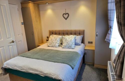 Great Houghton Complejo | Luxury Lodge at billing aquadrome