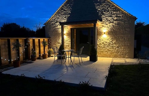 Ewen Cabaña | Luxury Lodge @ Ewen Barn - private 5* retreat