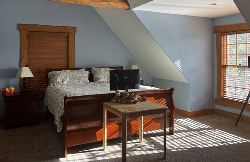 Windham Cabina | Luxury Log Cabin in Windham, NY 4 br 4 ba Sleeps 10