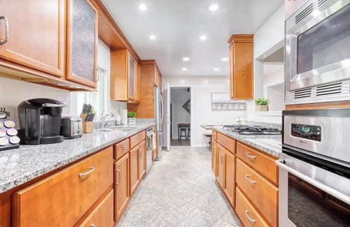 Orange Casa | Luxury Modern Retreat! Close to Disney!