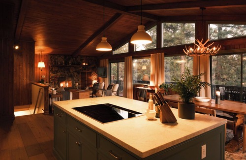 Whispering Forest Chalet De Esquí | Luxury Mountain Chalet in Big Bear with views!