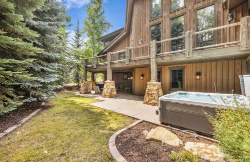 Deer Valley Casa | Luxury Mountain Retreat with Hot Tub in Park City