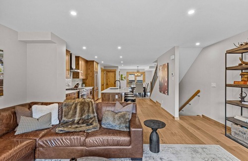 Canmore Villa | Luxury Mountain Villa | Private Hot Tub