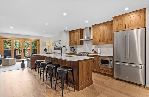 Canmore Villa | Luxury Mountain Villa | Private Hot Tub