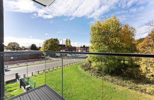 Sheldon Apartamento | Luxury NEC and Birmingham Airport Apartment