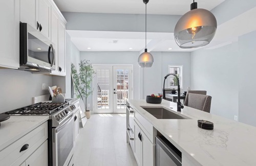 Brightwood Park Casa | Luxury NW DC Townhome 3 bedroom 3 Bathroom