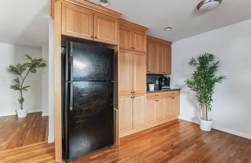 White Plains Casa | Luxury NY Home with Game Room & Free Parking