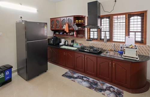 Choonad Casa | Luxury Oasis 3BR AC Villa- Garden & Balcony Lounge