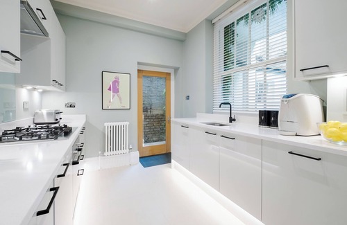 South Kensington Apartamento | Luxury Oasis in South Kensington WITH AC