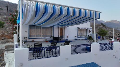 Musandam Governorate Cama Y Desayuno | Luxury Ocean View Room