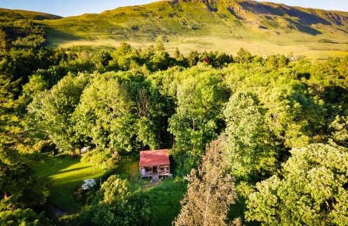 Clachan of Campsie Casa | Luxury Off-Grid Cabin with Outdoor Bath in Scotland