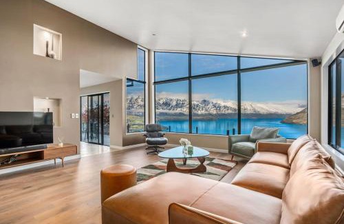 Fernhill Casa | Luxury On Wynyard 4 Bedrooms Stunning Views
