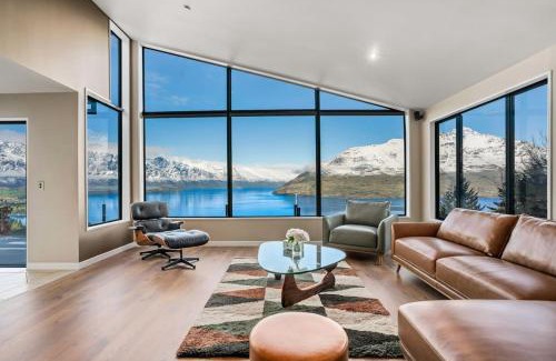 Fernhill Casa | Luxury On Wynyard 4 Bedrooms Stunning Views