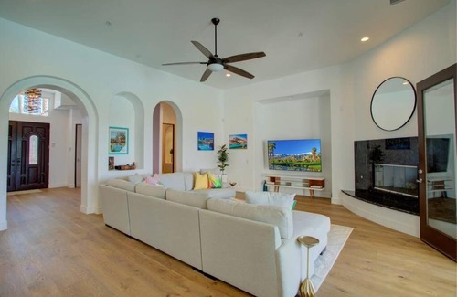 Palm Springs Casa | Luxury Palm Springs Retreat w/Heated Pool & Spa