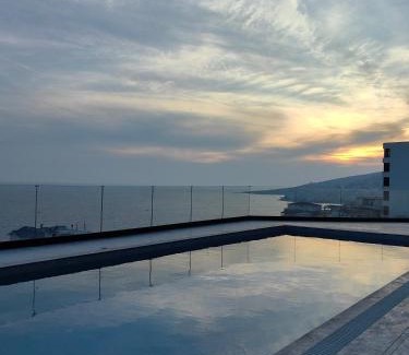 Qender Apartamento | Luxury Panorama View with a Pool