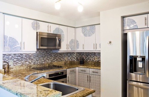 Coconut Grove Apartamento | Penthouse de lujo con terraza privada en la azotea en el hotel Coconut Grove.