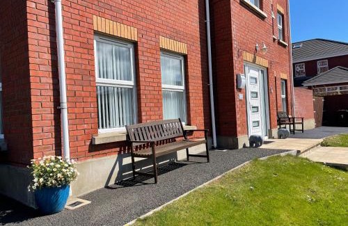 Portrush Casa | Luxury Portrush Holiday Homes - The Grange, Portrush Sleeps 13 - 6 bedrooms