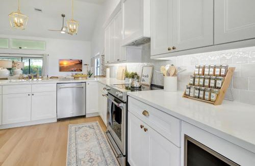 Bonita Springs Casa | Luxury Privacy and Close to Beach
