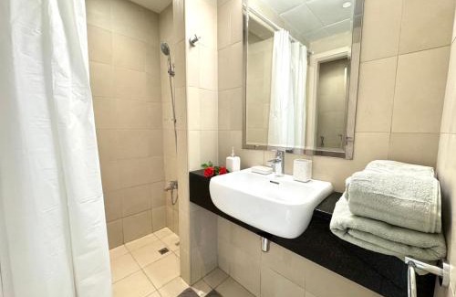 Khalifa City Apartamento | Luxury Private Studio