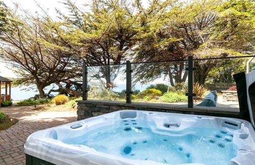 Gualala Villa | Luxury Private Waterfront Estate w/ Beach Access!