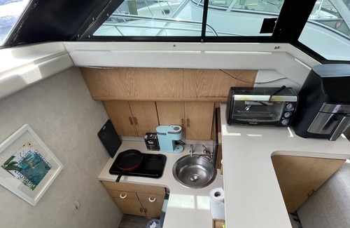 New Rochelle Alquiler De Eote | Luxury Private Yacht as Boathouse
