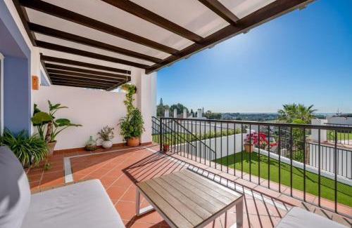 Nueva Milla de Oro Apartamento | Luxury Resort 3 Bed apartment with Pools and Gym