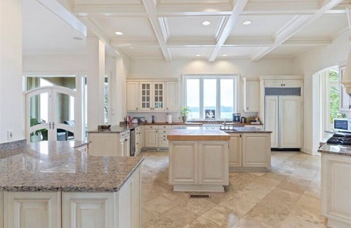 Alexander City Villa | Luxury Retreat at Lake Martin - Lakeside Grande Villa